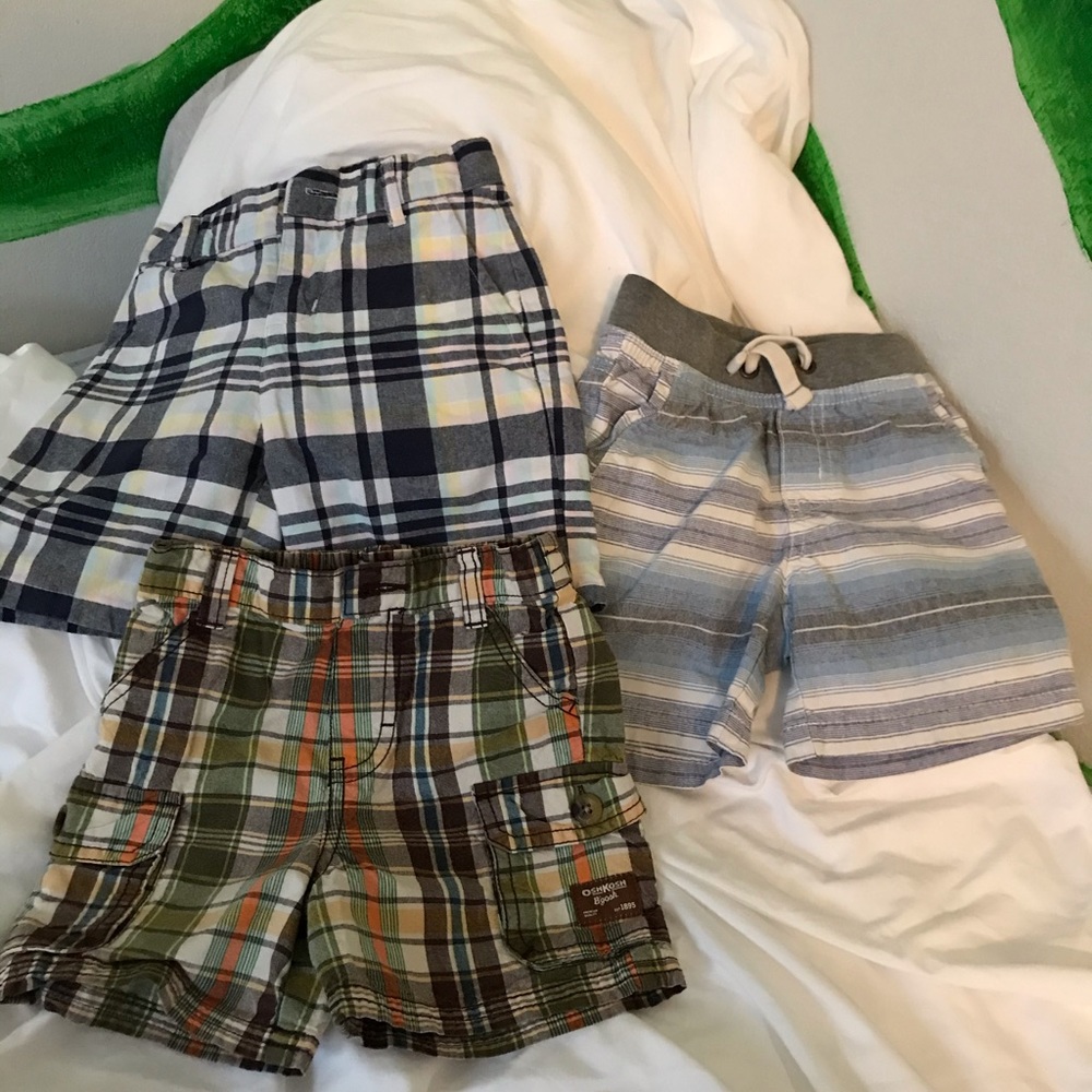 Plaid shorts set of 3. 18 months